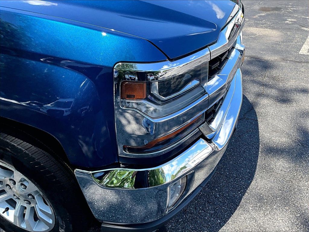 2019 Chevrolet Silverado 1500 LD — photo 31