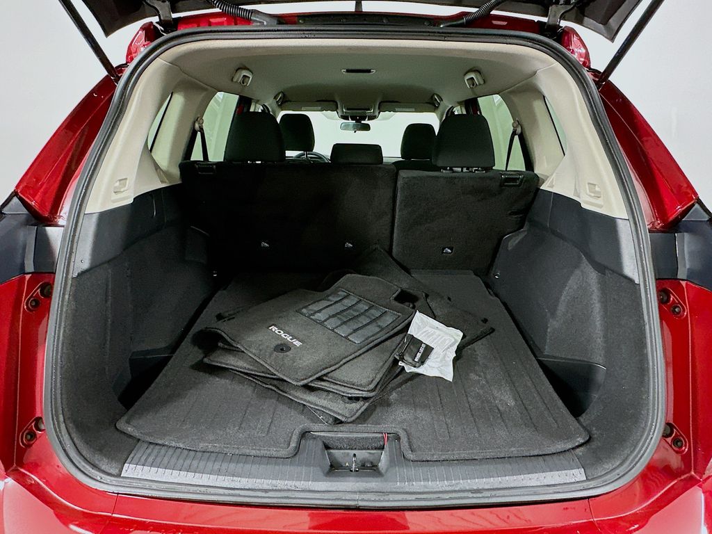 Thumbnail: 2025 Nissan Rogue - 25