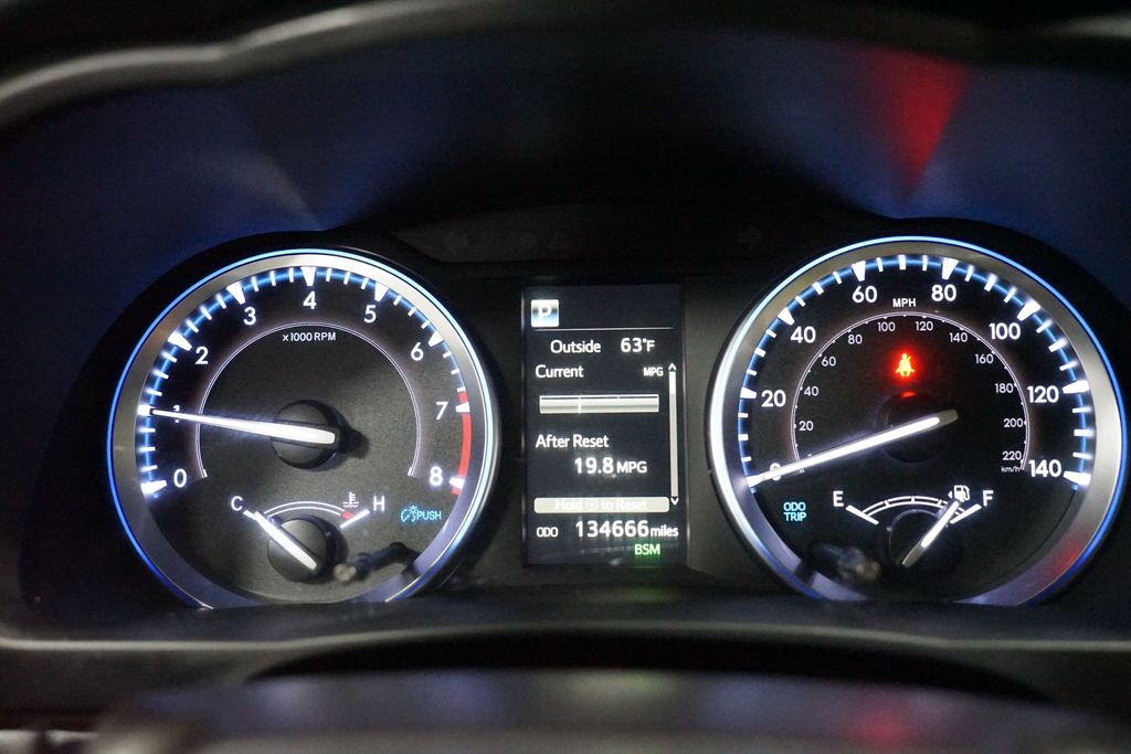 Thumbnail: 2019 Toyota Highlander - 15