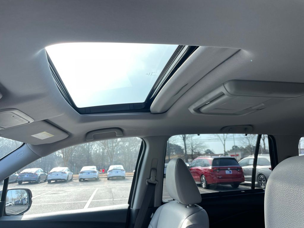 Thumbnail: 2016 Honda Pilot - 30