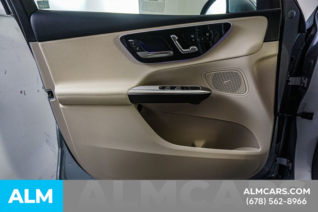 Used 2026 Silver Mercedes-Benz GLC 300 image 48