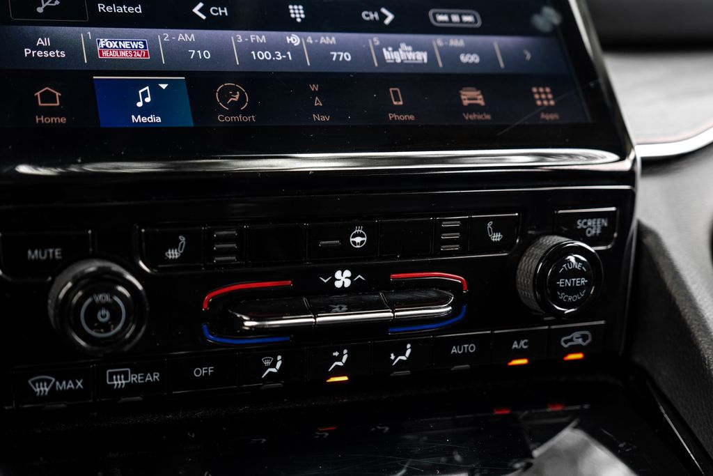 used 2021 Jeep Grand Cherokee L car, priced at $29,168