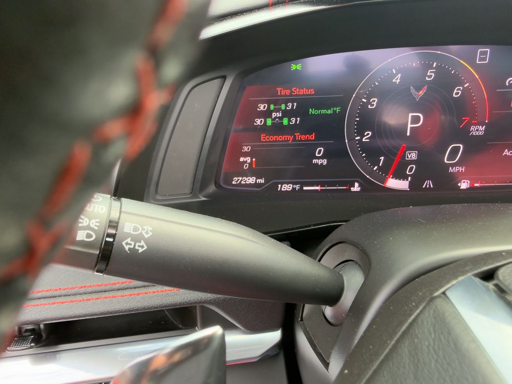 Used 2020 Silver Chevrolet Stingray image 39