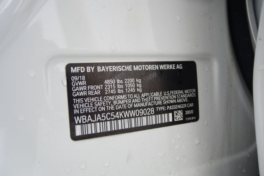 Thumbnail: 2019 BMW 5 Series - 28