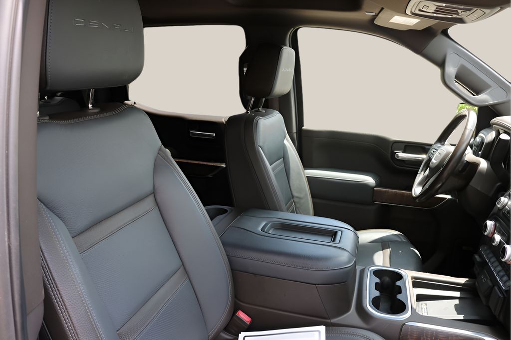 Used 2020 White GMC Denali image 23
