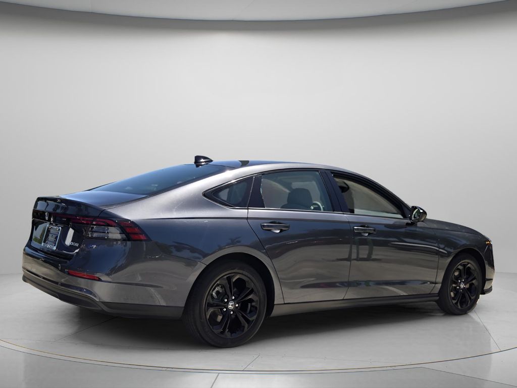 2025 Honda Accord - $26,998
