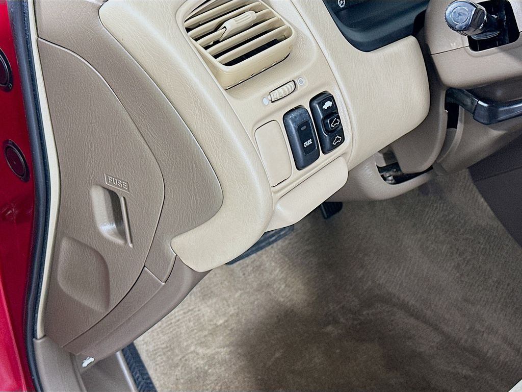 Thumbnail: 2002 Honda Accord - 10