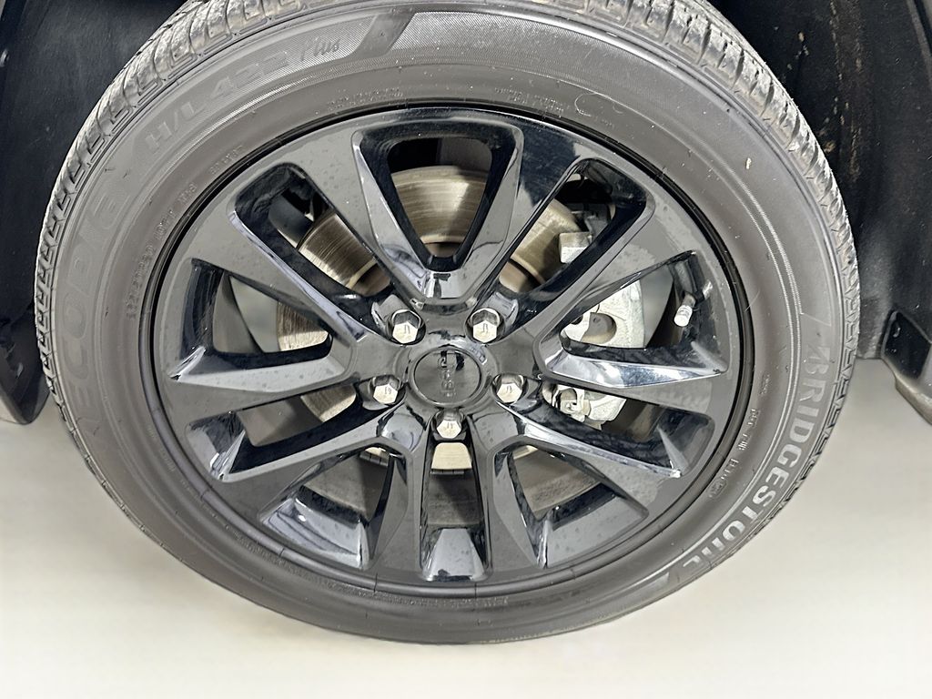 Used Car 2022 Jeep Grand Cherokee Wk  Laredo X For Sale Under $30,000 In Austin, Texas