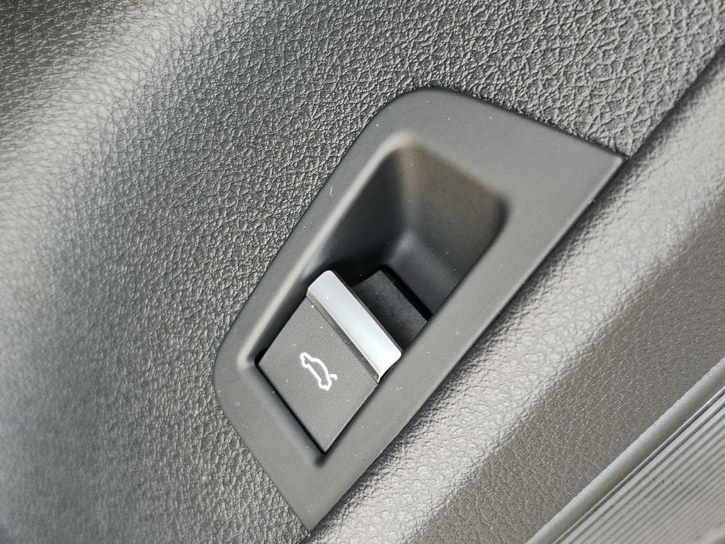 Thumbnail: 2019 Audi Q7 - 27