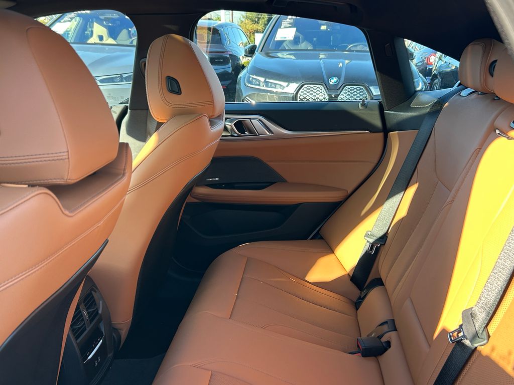Thumbnail: 2026 BMW i4 - 30