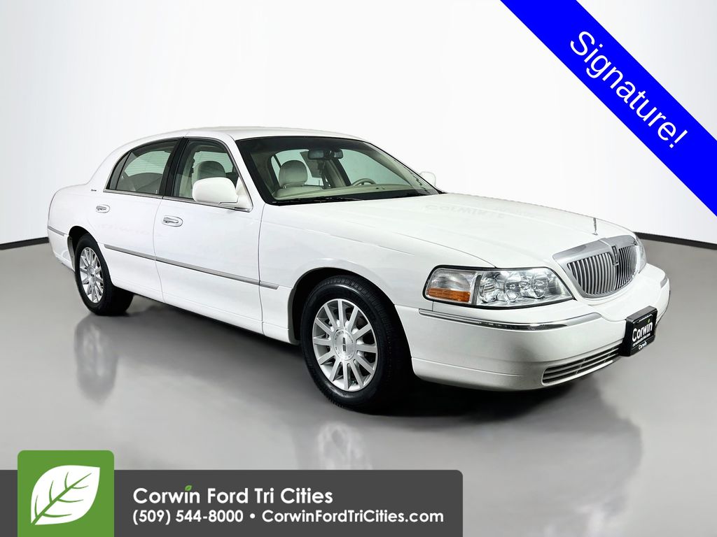 2007 Lincoln Town Car Signature