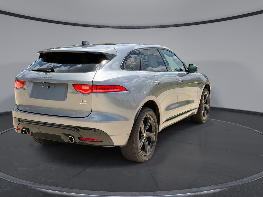 Thumbnail: 2020 Jaguar F-Pace - 11