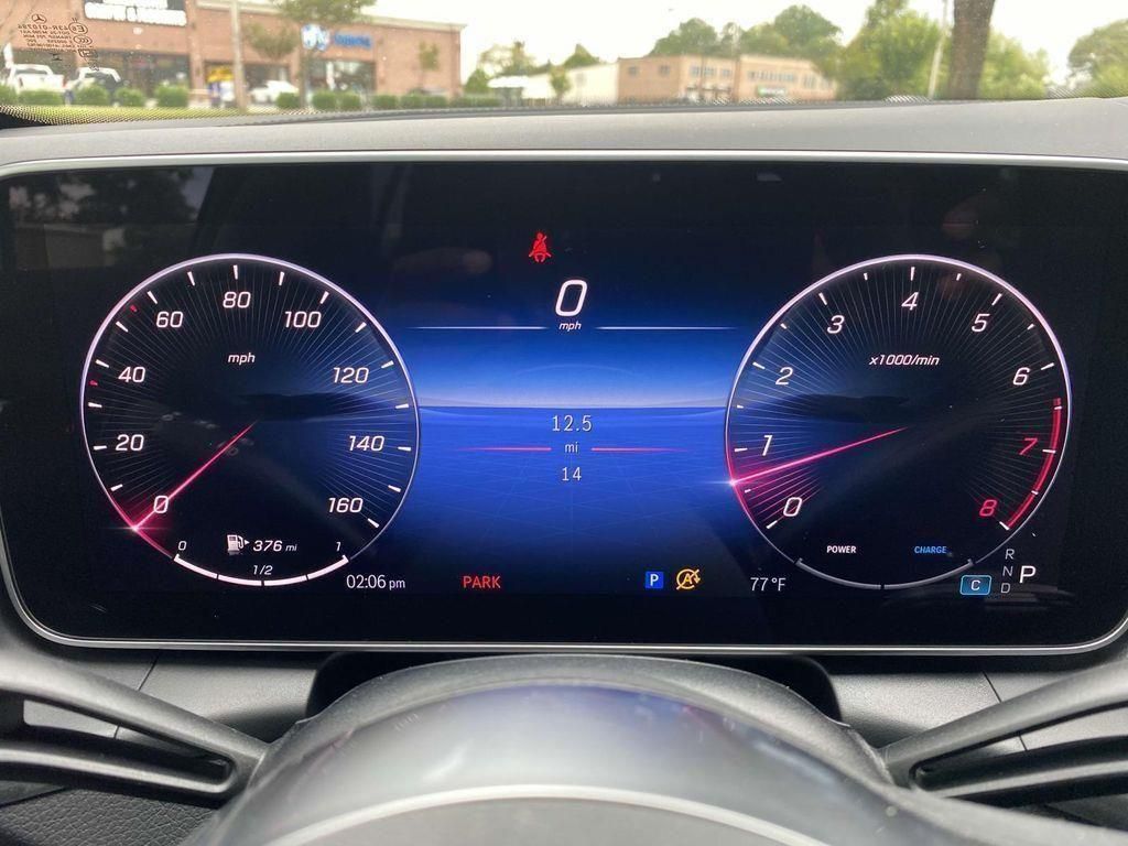 Thumbnail: 2024 Mercedes-Benz GLC - 23