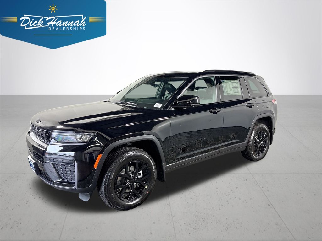 2026 Jeep Grand Cherokee Laredo