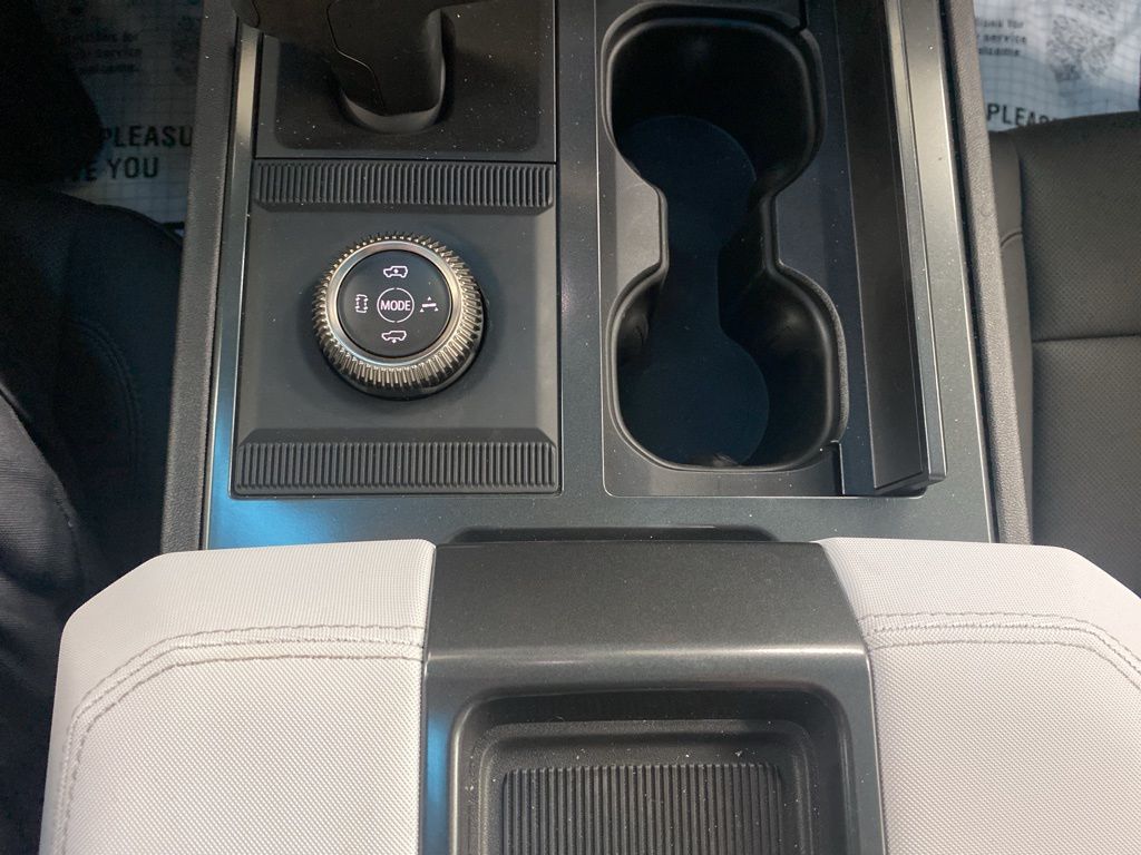 2024 GMC HUMMER EV SUV 3X photo