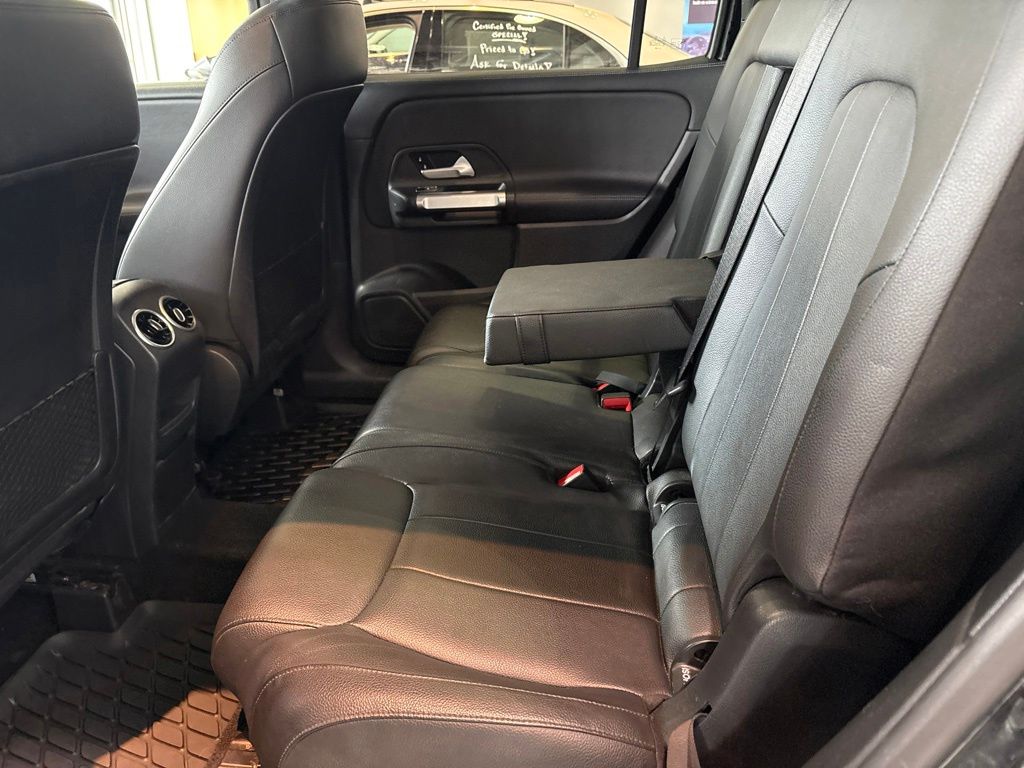 Certified Used 2022 Black Mercedes-Benz GLB 250 image 16