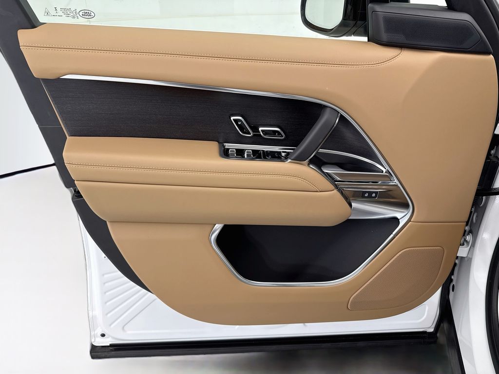 Thumbnail: 2026 Land Rover Range Rover - 24