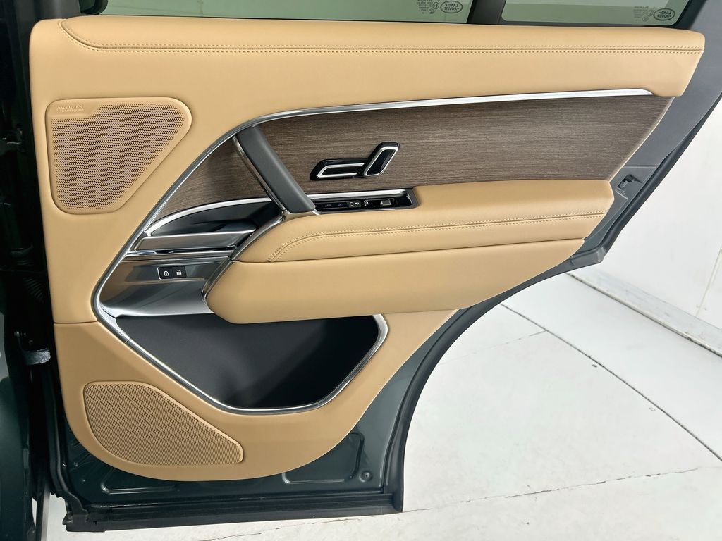 Thumbnail: 2026 Land Rover Range Rover - 26