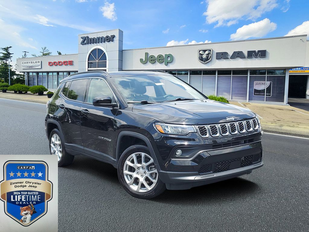 Diamond Black Crystal Pearlcoat 2024 Jeep Compass SUV / Crossover Four-Wheel Drive 8-Speed Automatic