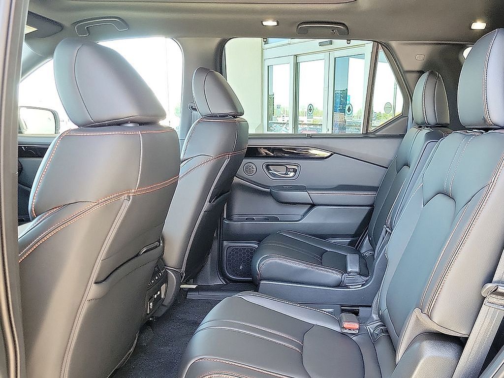 Thumbnail: 2025 Honda Pilot - 7