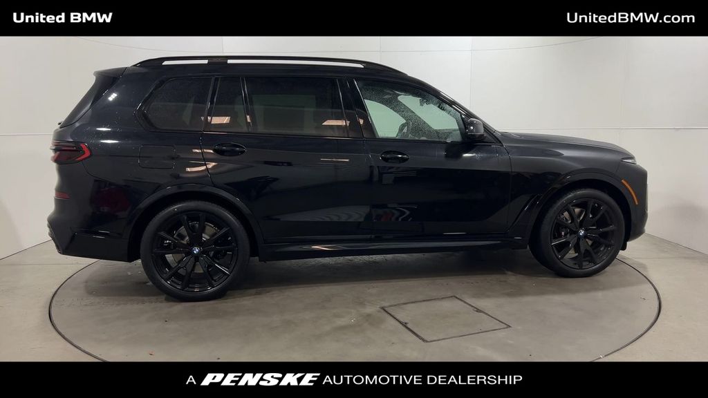 2025 BMW X7 xDrive40i 9