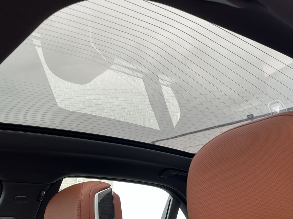 Thumbnail: 2025 BMW 7 Series - 22