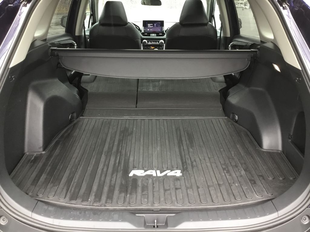 Thumbnail: 2024 Toyota RAV4 - 17