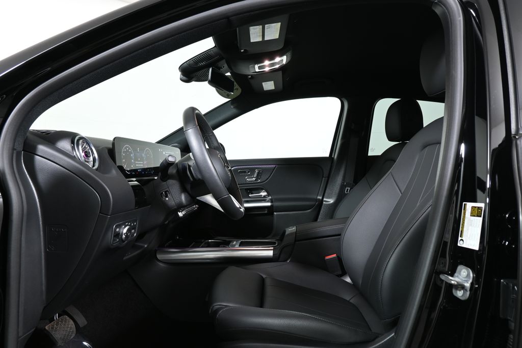 Thumbnail: 2025 Mercedes-Benz GLA - 3