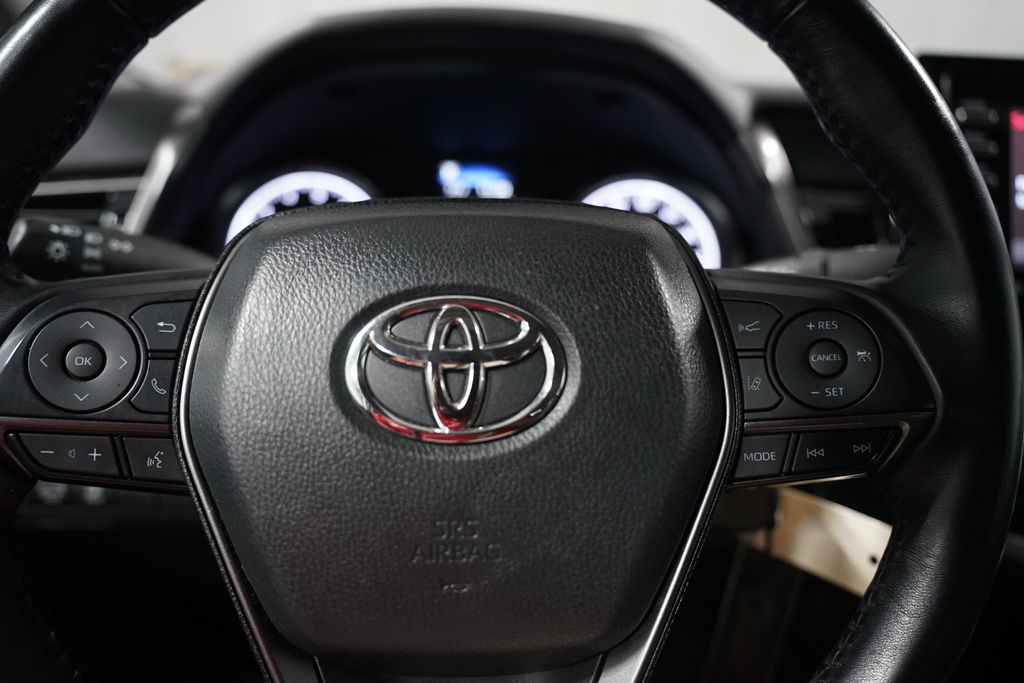 Thumbnail: 2024 Toyota Camry - 15