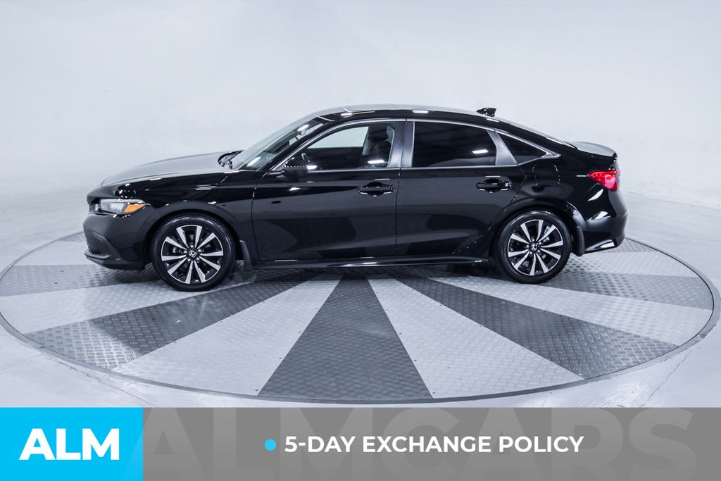 Used 2024  Honda EX image 3