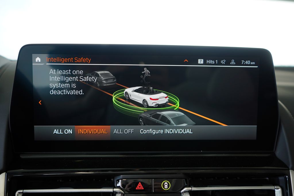 Thumbnail: 2026 BMW 8 Series - 19