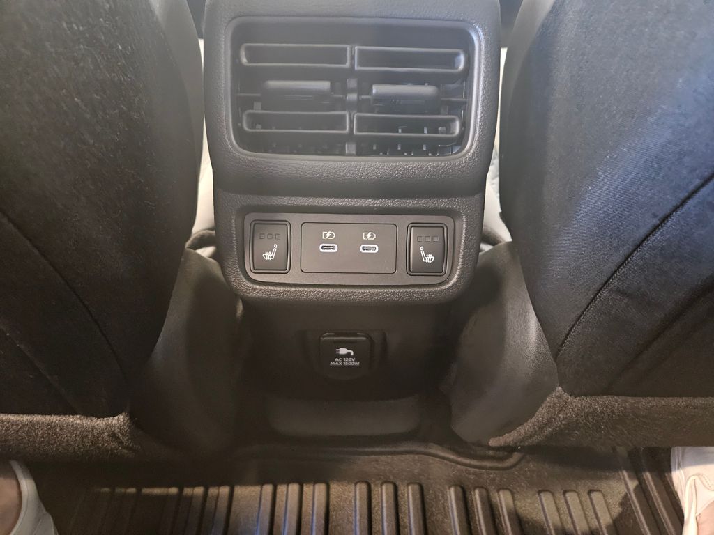 2026 Nissan Leaf PLATINUM+