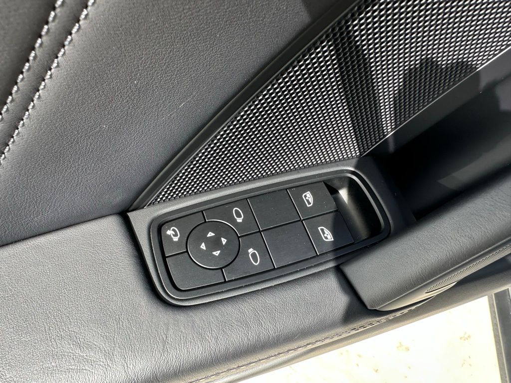 Thumbnail: 2022 Porsche 911 - 20