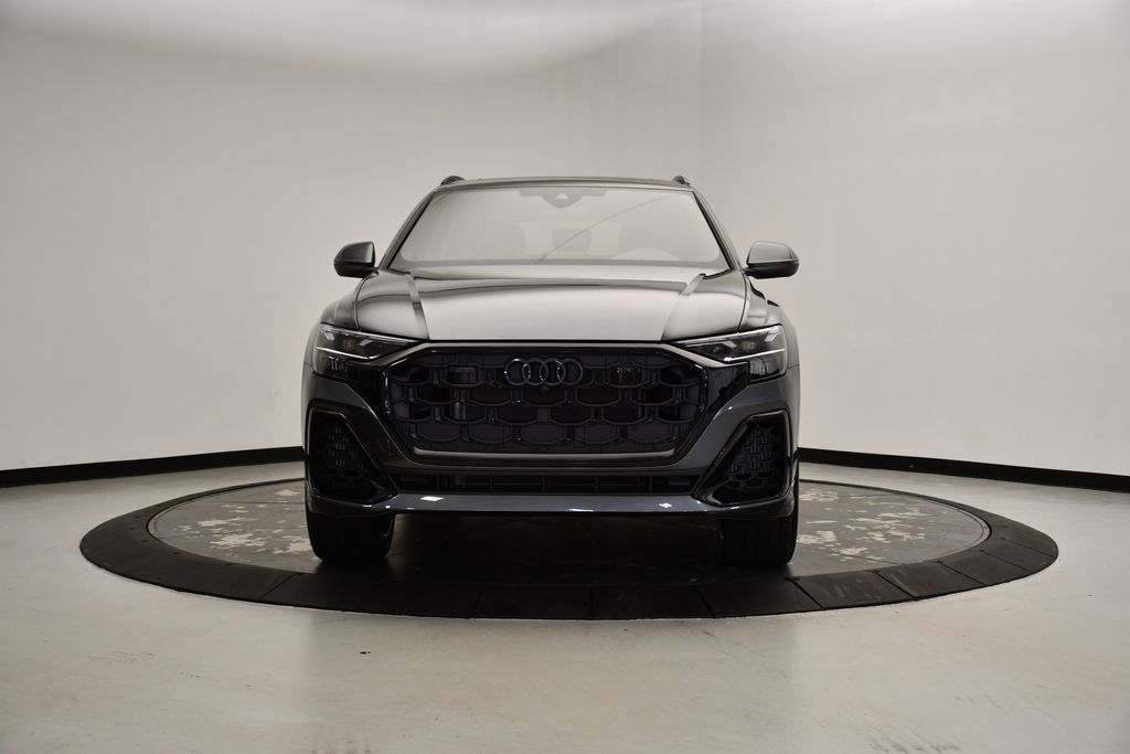 2025 Audi Q8  8