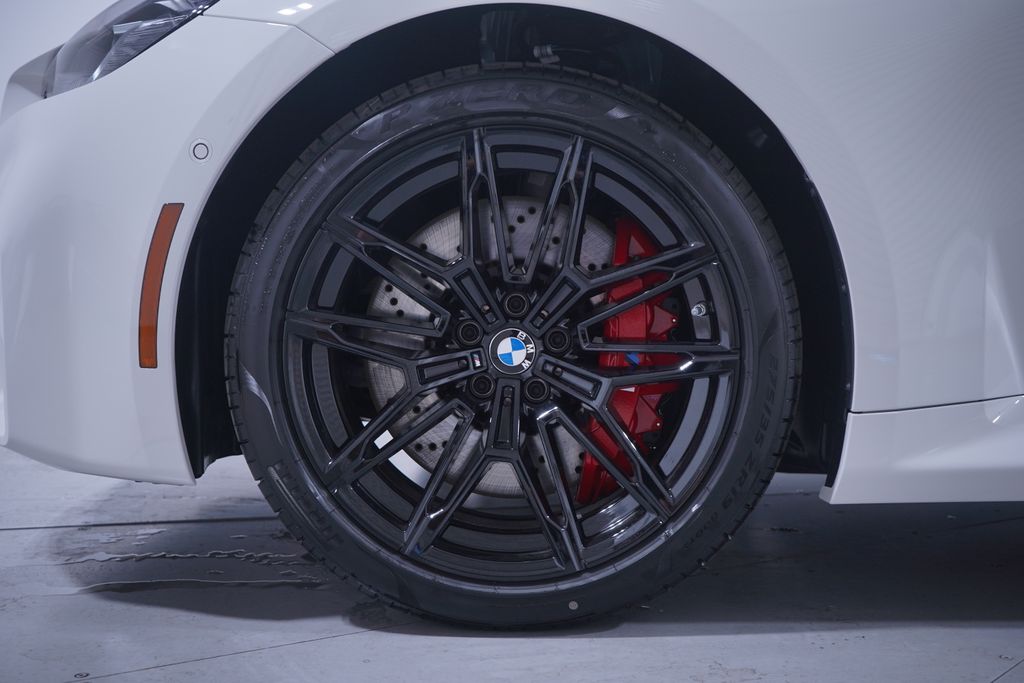2025 BMW M2  3