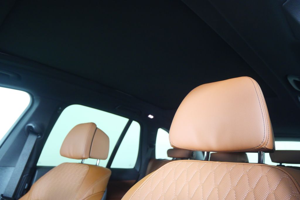 Thumbnail: 2026 BMW X5 - 11