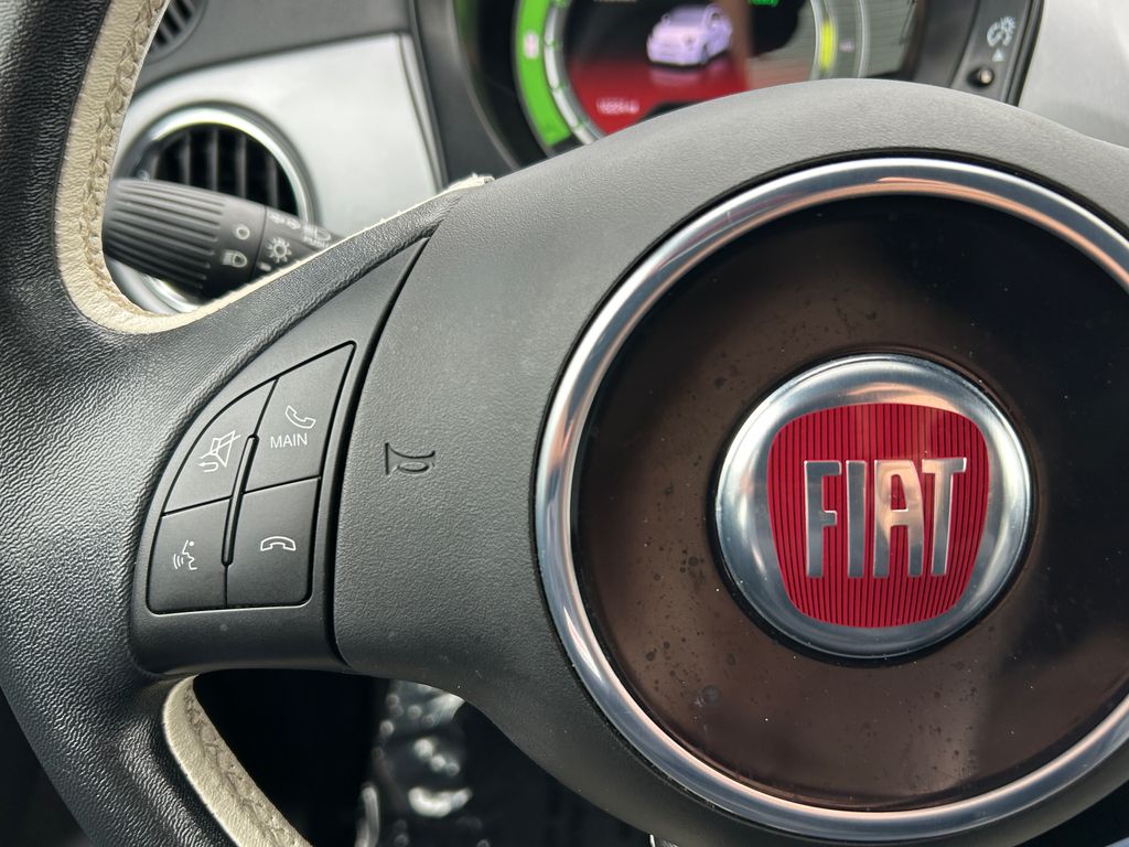 Thumbnail: 2019 Fiat 500e - 18