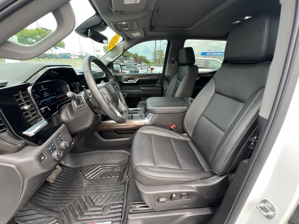 Used 2024 Chevrolet Silverado 1500 Truck