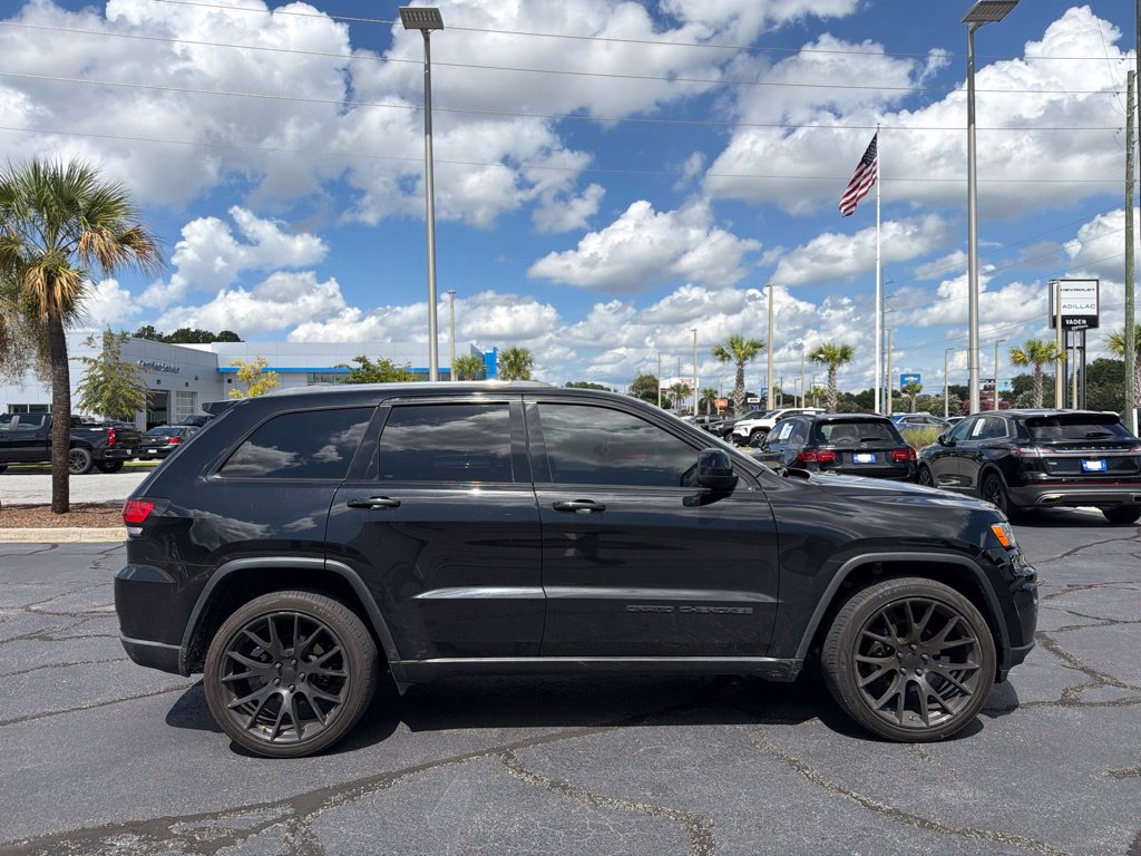 2020 Jeep Grand Cherokee Laredo E