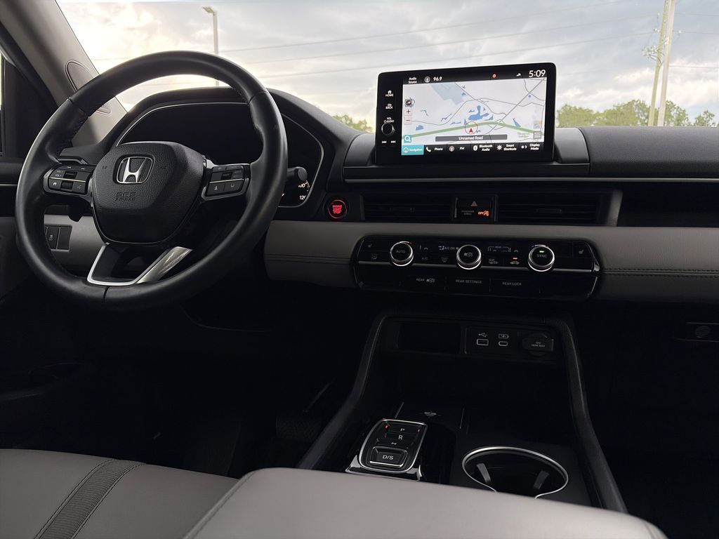 Used 2024 Honda Pilot SUV