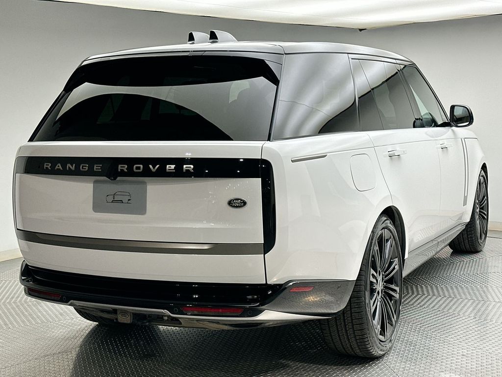 Thumbnail: 2023 Land Rover Range Rover - 13