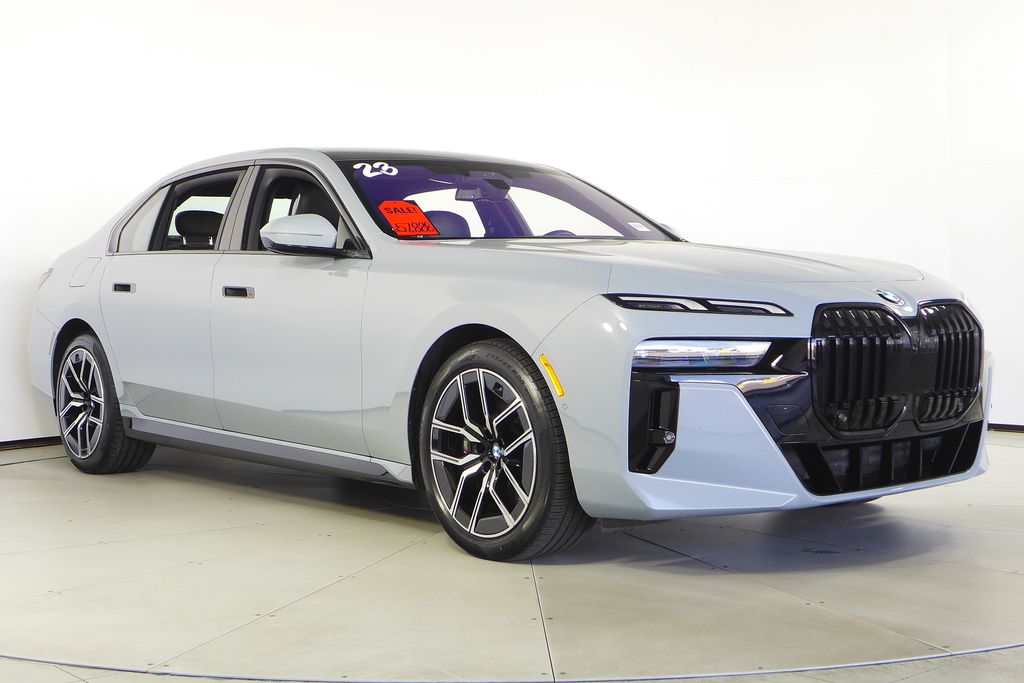 Thumbnail: 2023 BMW 7 Series - 4