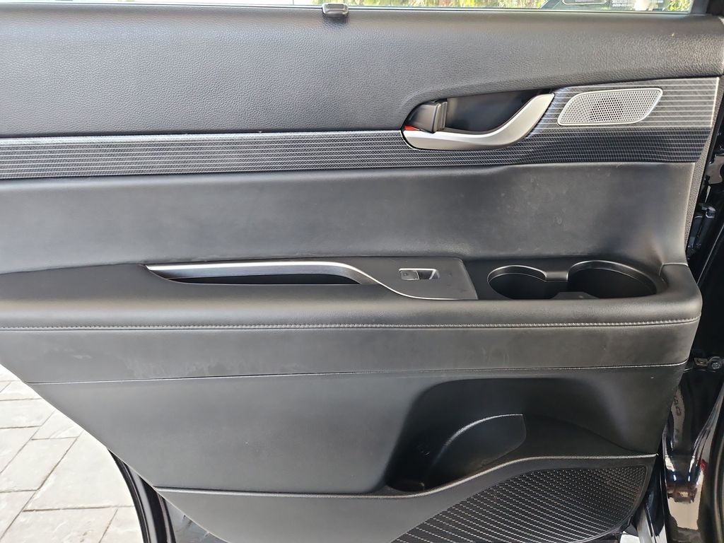 2023 Hyundai Palisade Limited Black at Jones Ford
