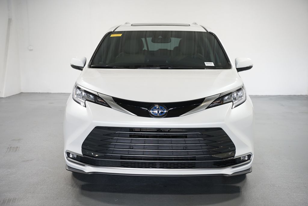 Thumbnail: 2024 Toyota Sienna - 2