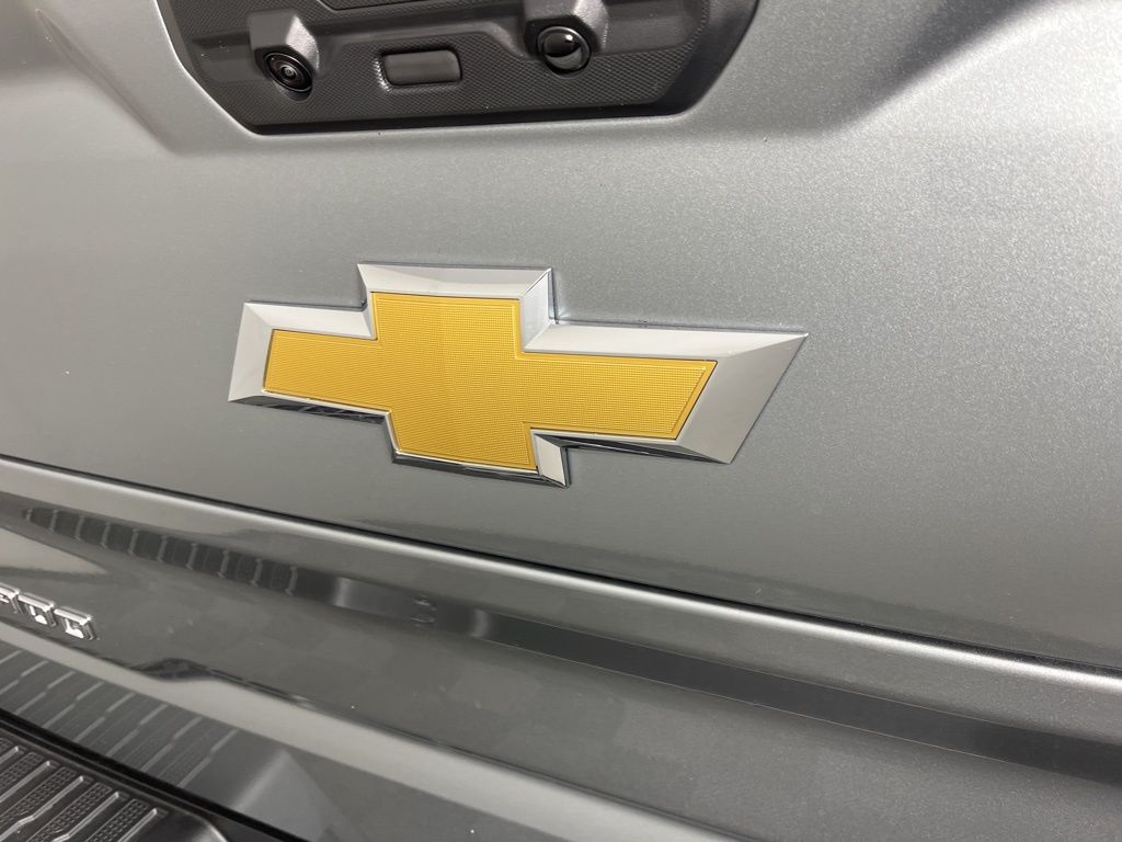 Thumbnail: 2026 Chevrolet Silverado 1500 - 9