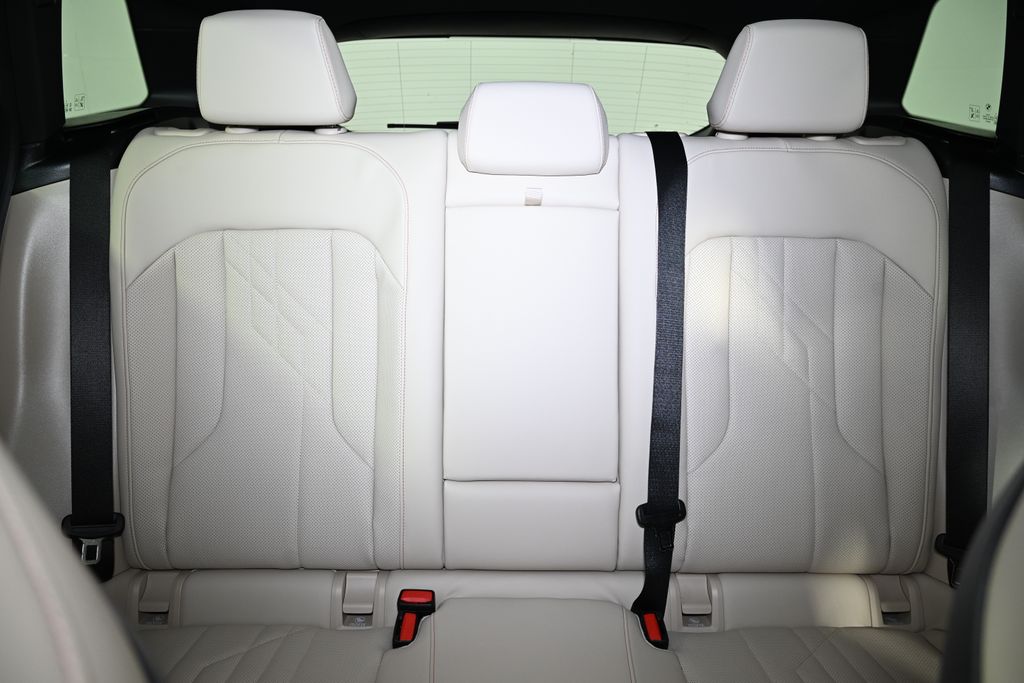 Thumbnail: 2026 BMW X3 - 25