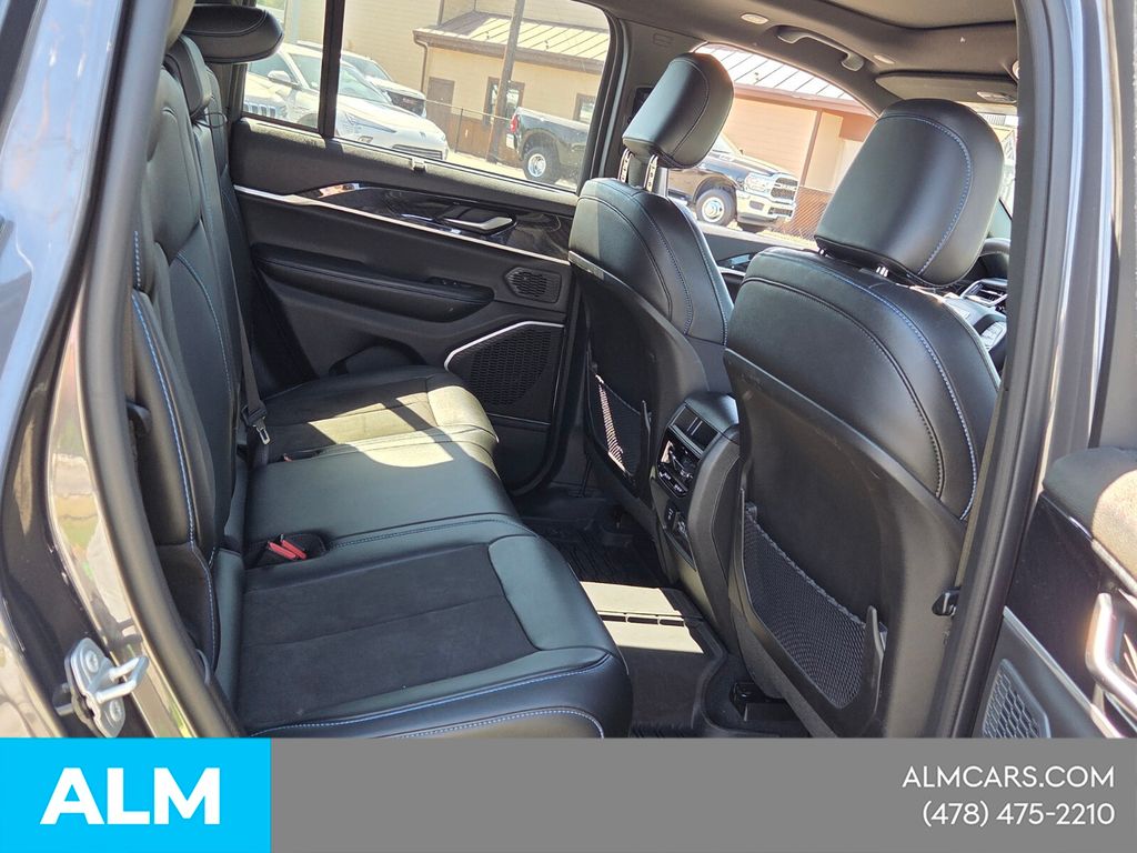 Used 2023 Gray Jeep Trailhawk 4xe image 18