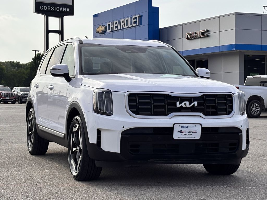 Used Car 2025 Kia Telluride  S For Sale Under $40,000 In Corsicana, Texas