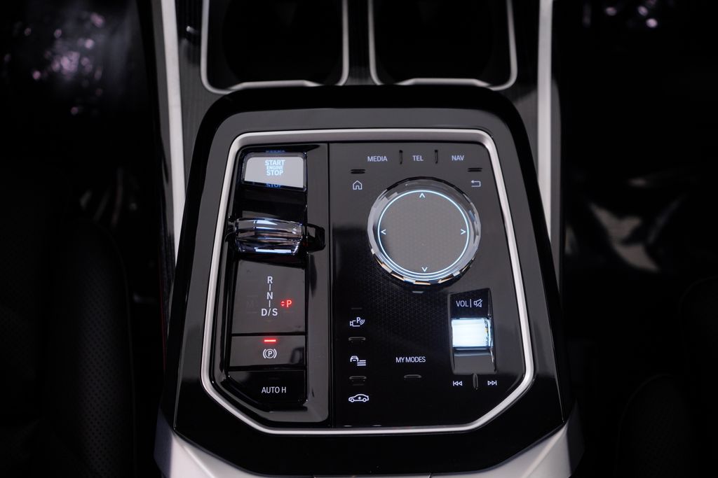 2024 BMW 7 Series 740i 14