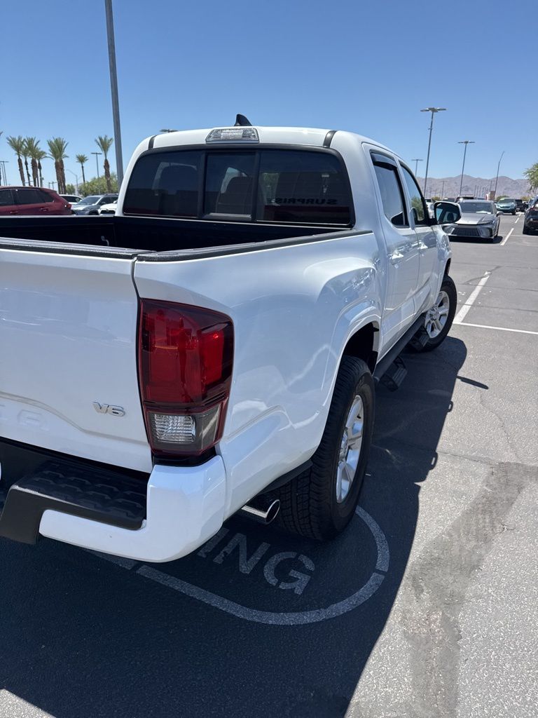 Thumbnail: 2022 Toyota Tacoma - 4